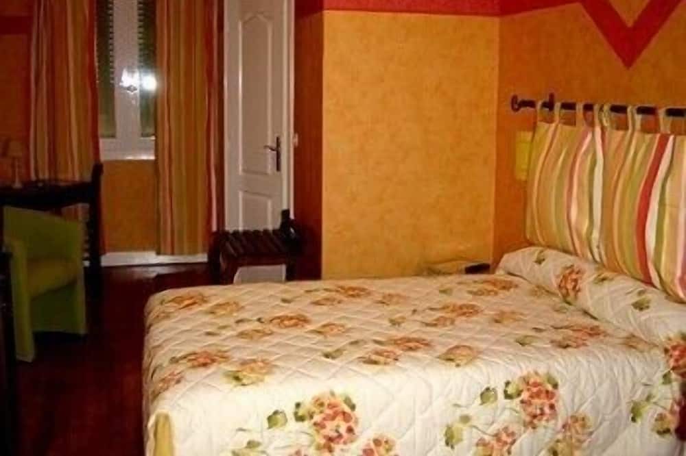 Photo of Bedroom in Ousse