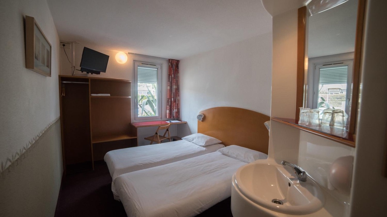 Photo of Bedroom in Saint-Jean-de-Vedas