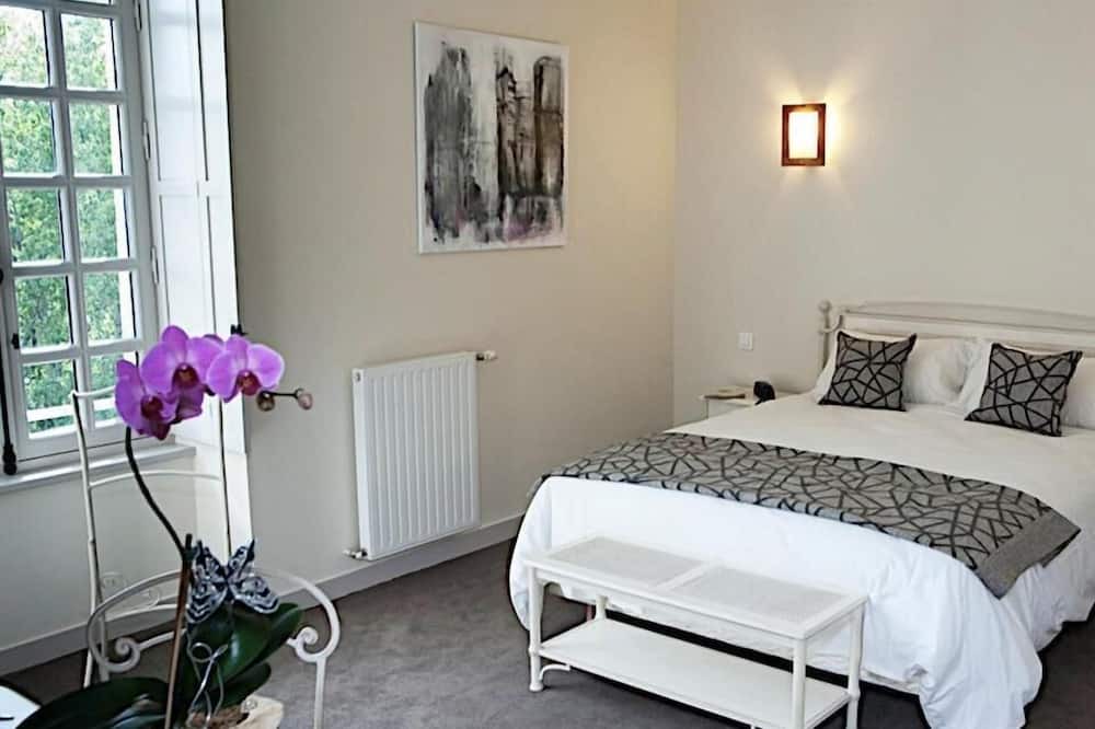 Photo of Bedroom in Bonnoeuvre