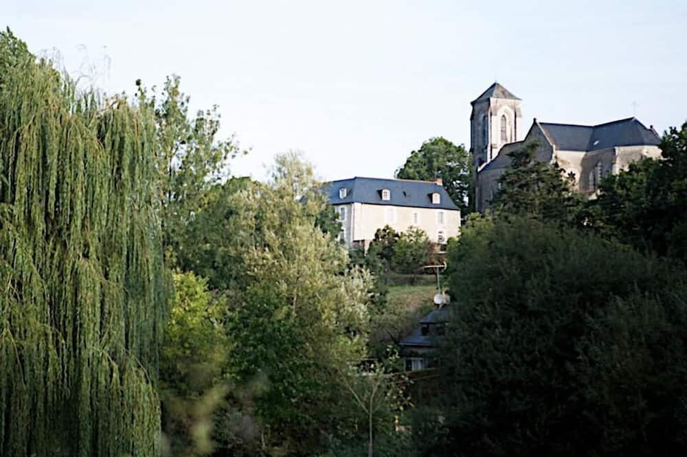 Photo of Outdoor in Bonnoeuvre