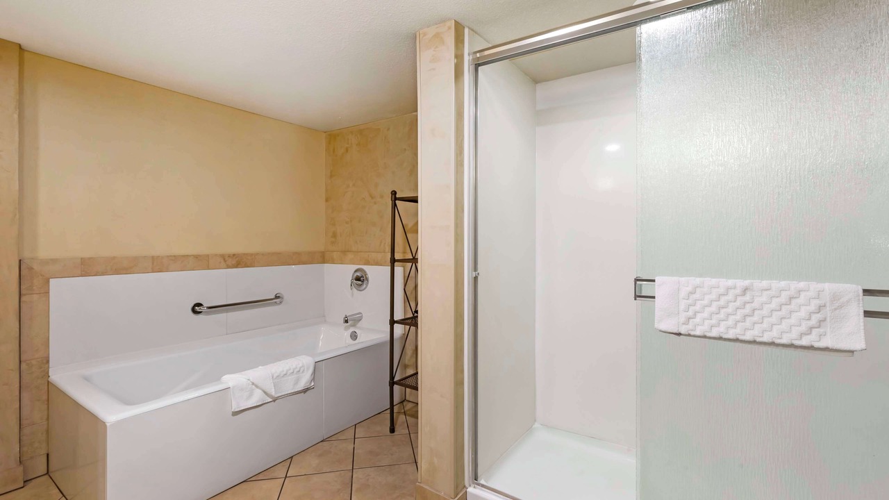 Photo of Bathroom in Raton
