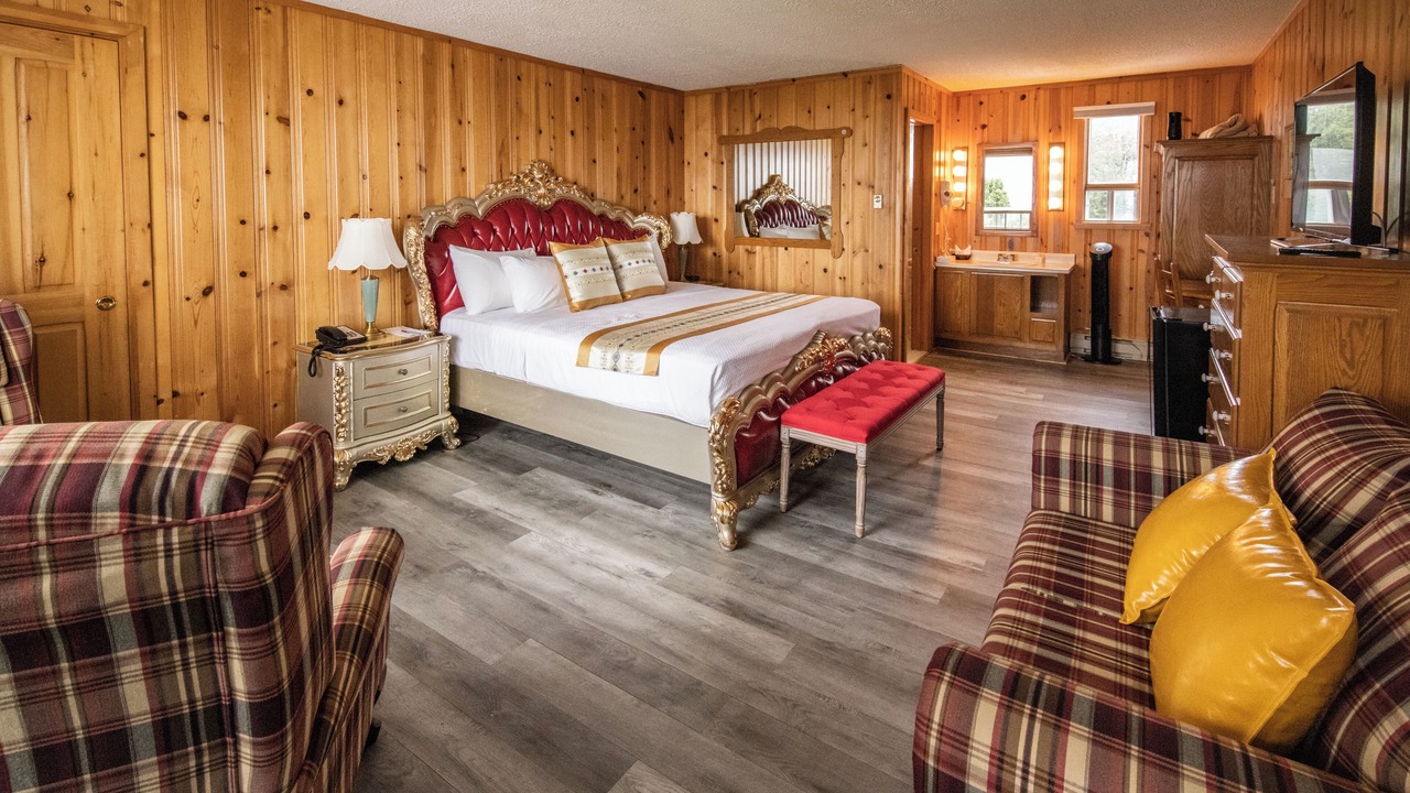 Photo of Bedroom in Isle aux Coudres