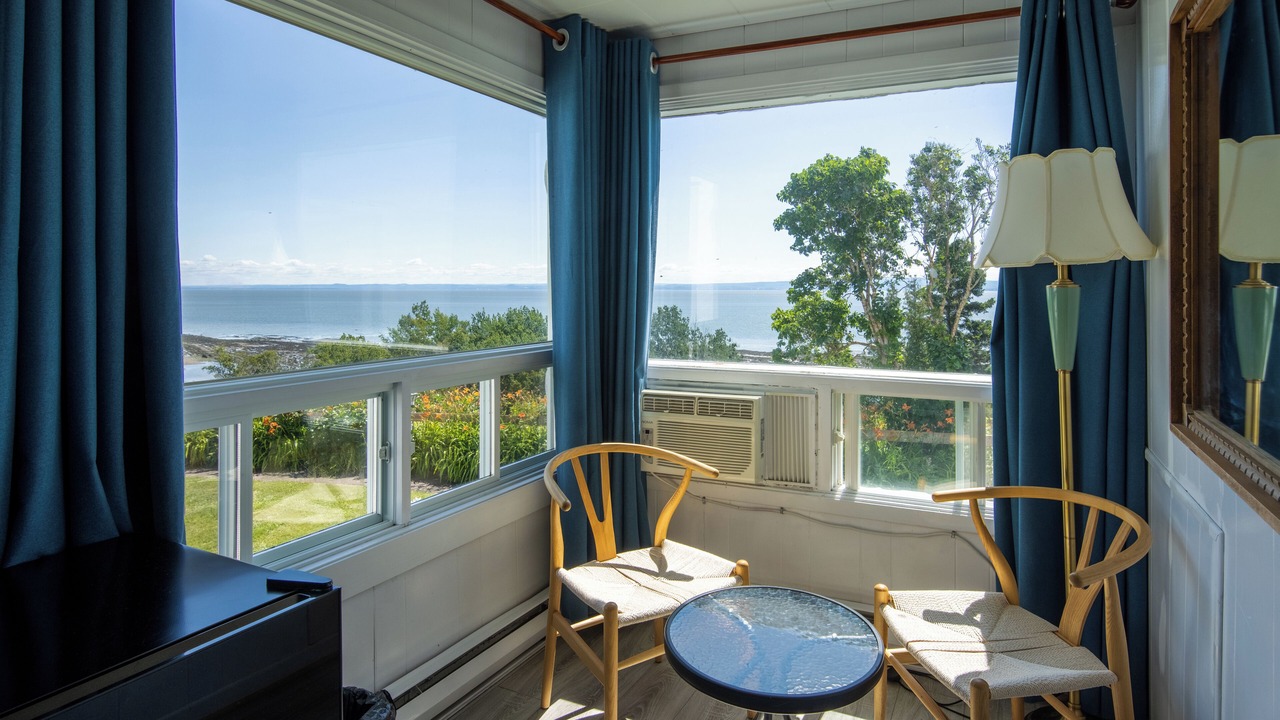 Photo of Bedroom in Isle aux Coudres