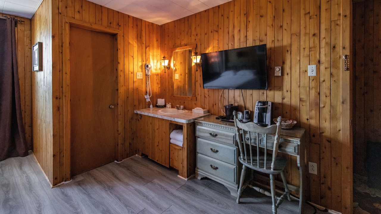 Photo of Bedroom in Isle aux Coudres