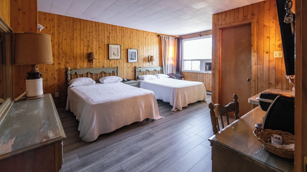 Photo of Bedroom in Isle aux Coudres