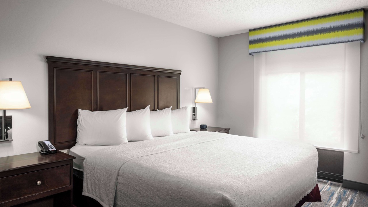 Photo of Bedroom in Crestline Heights
