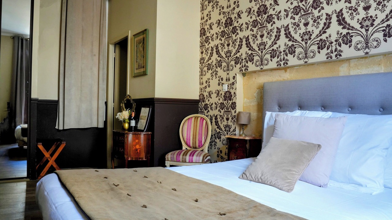 Photo of Bedroom in Bordeaux City Centre