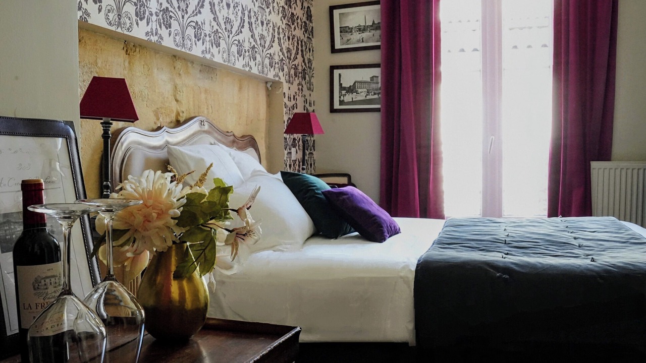Photo of Bedroom in Bordeaux City Centre