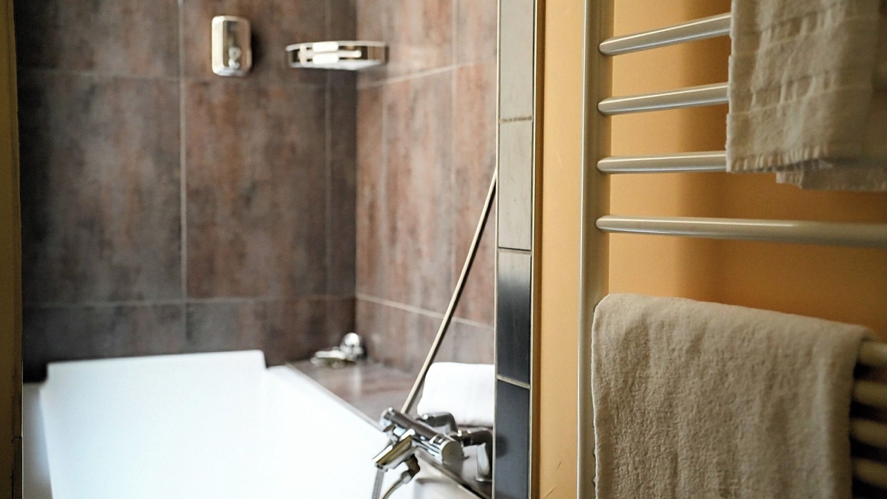 Photo of Bathroom in Bordeaux City Centre