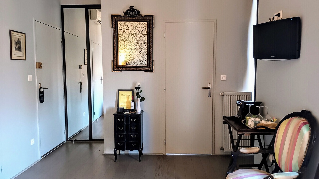 Photo of Bedroom in Bordeaux City Centre