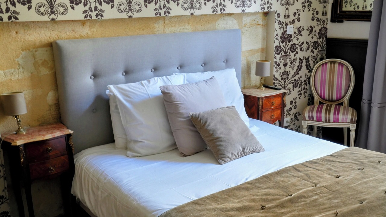Photo of Bedroom in Bordeaux City Centre