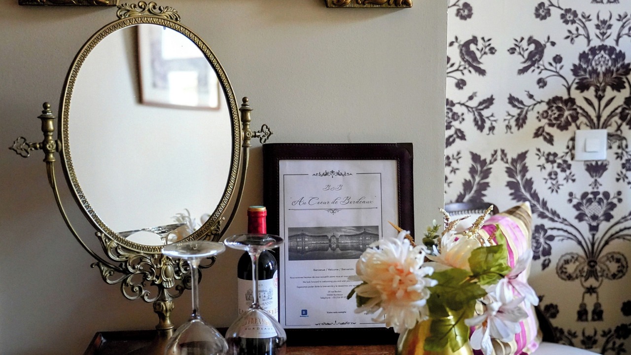 Photo of Bedroom in Bordeaux City Centre