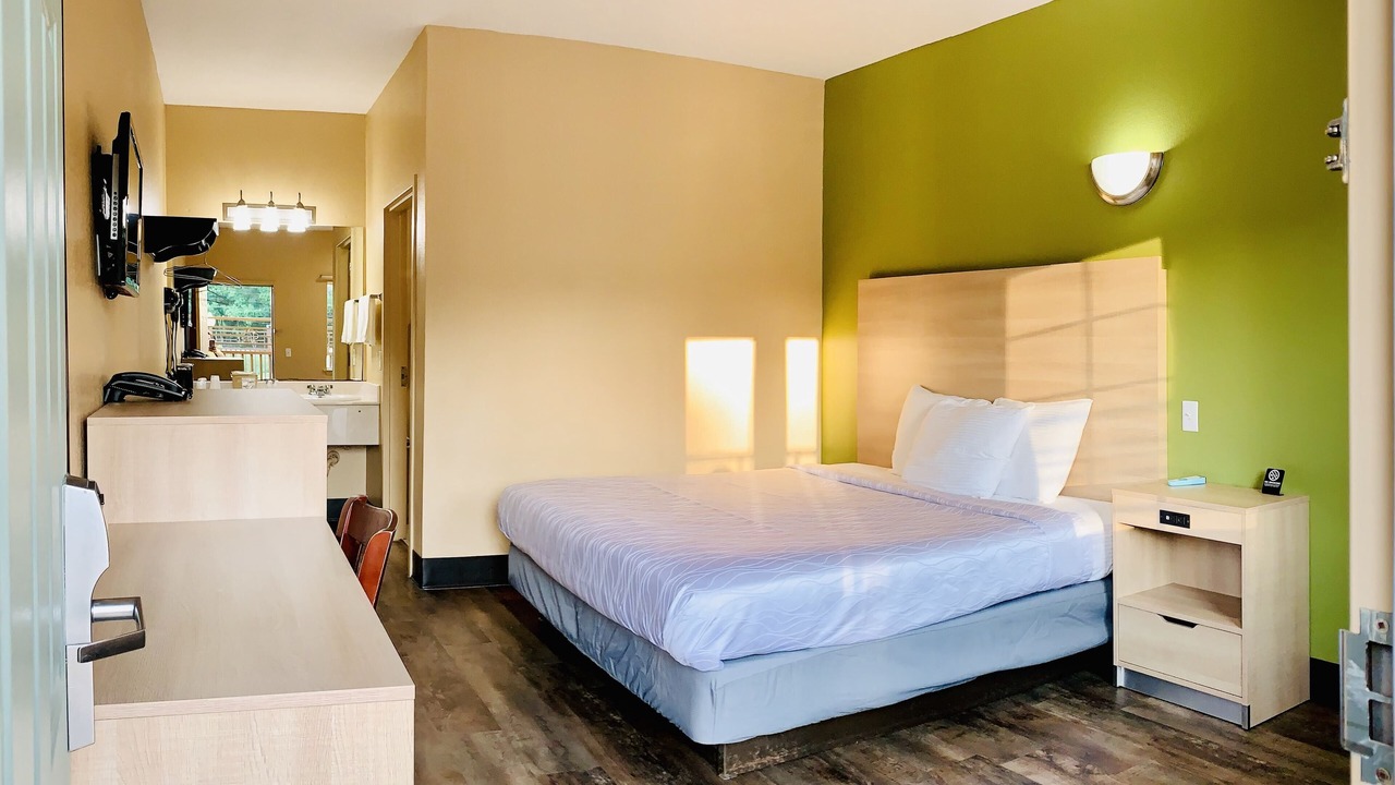 Photo of Bedroom in Rusk