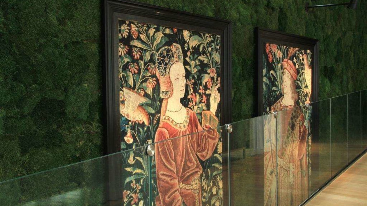 Photo of Others in Provins