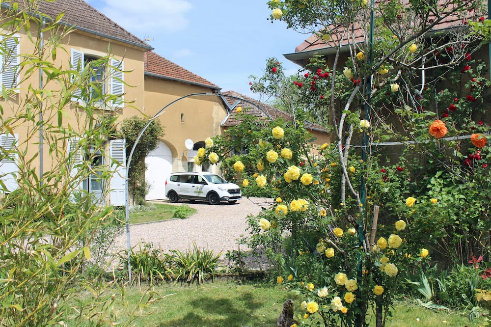 Photo of Outdoor in Vauconcourt-Nervezain