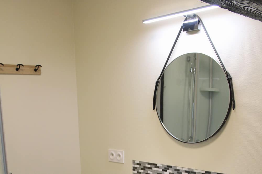 Photo of Bathroom in Vauconcourt-Nervezain