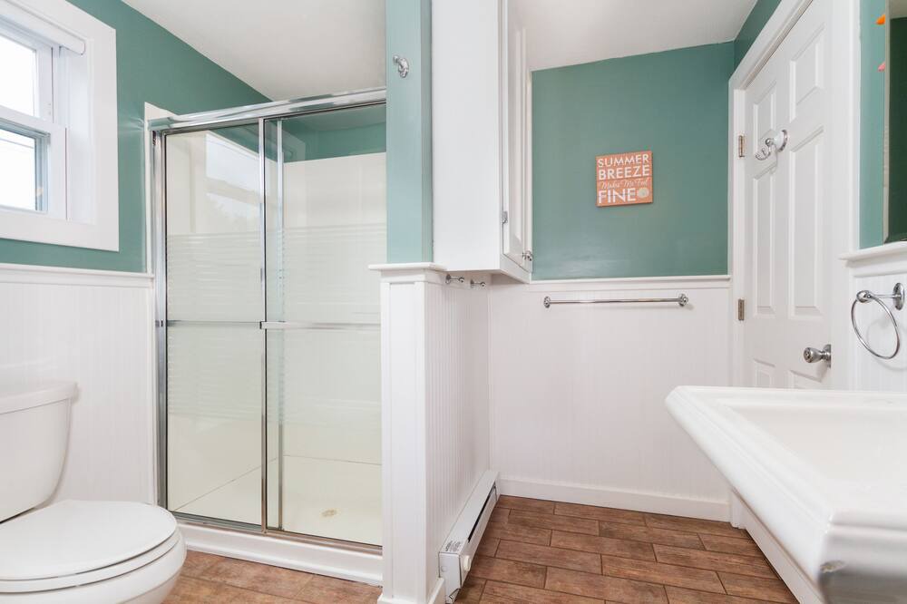 Photo of Others in Kenyon