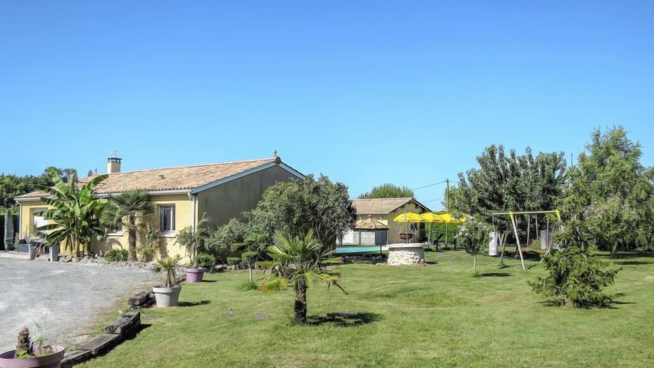 Photo of Outdoor in Civrac-en-Medoc