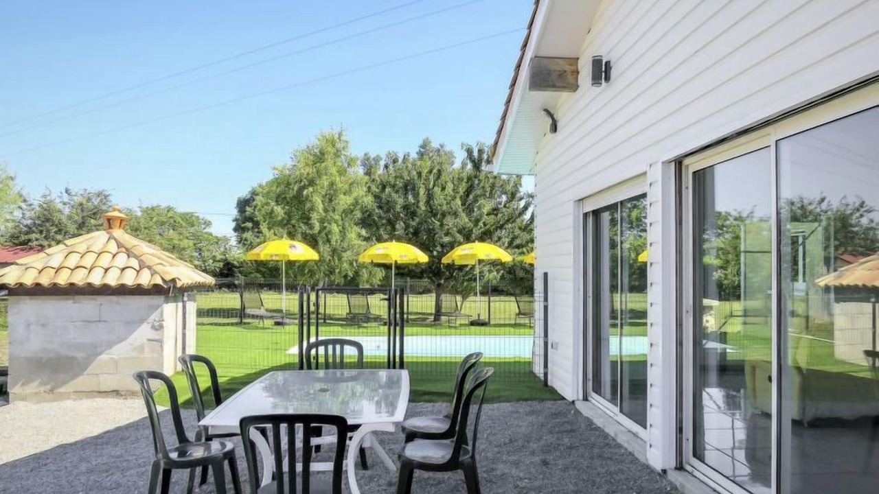 Photo of Outdoor in Civrac-en-Medoc