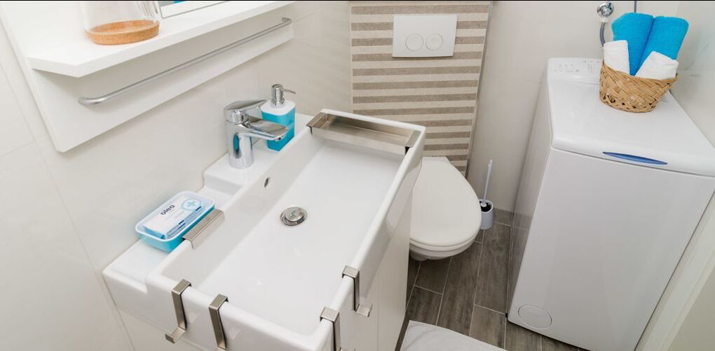 Photo of Bathroom in Pile