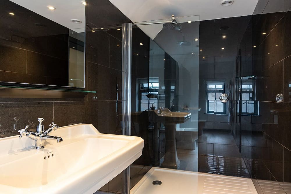 Photo of Bathroom in West Malling