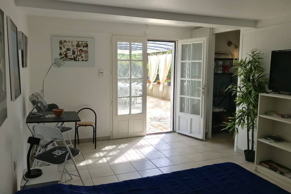Photo of Bedroom in Le Cannet-des-Maures