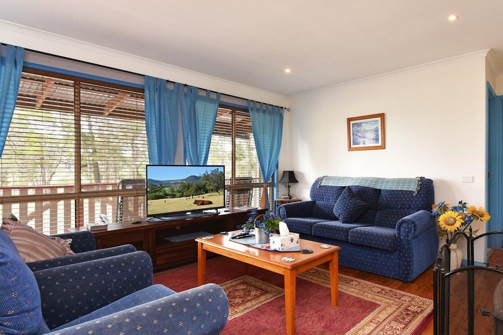 Photo of Livingroom in Ellalong