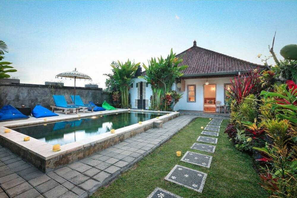 Photo of Outdoor in Mas