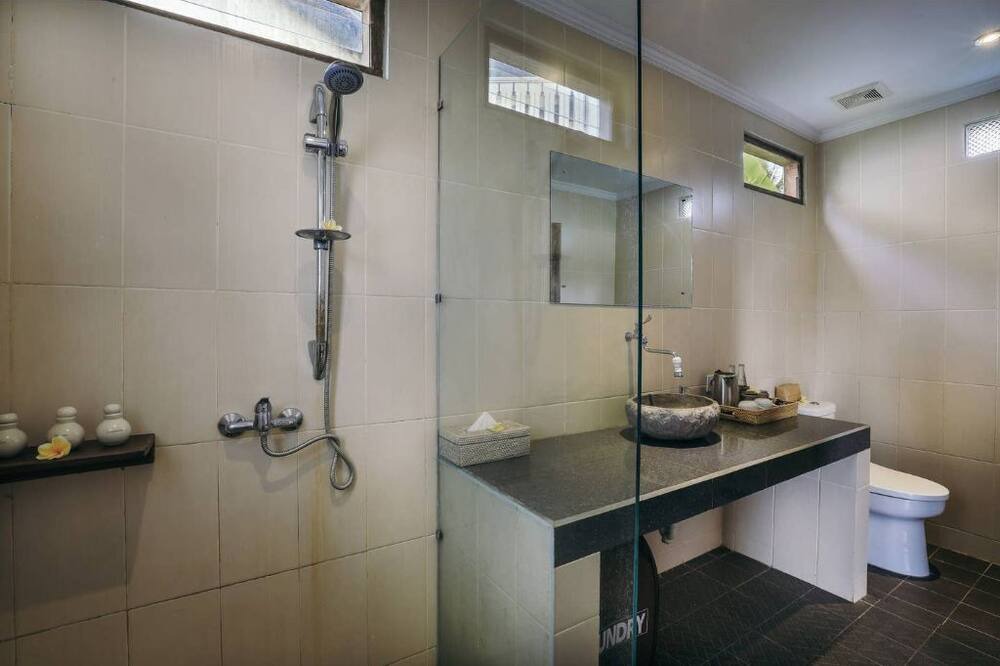 Photo of Bathroom in Mas
