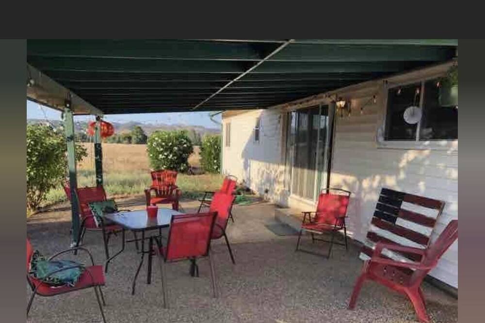 Photo of Patio Balcony in Wilbur Springs