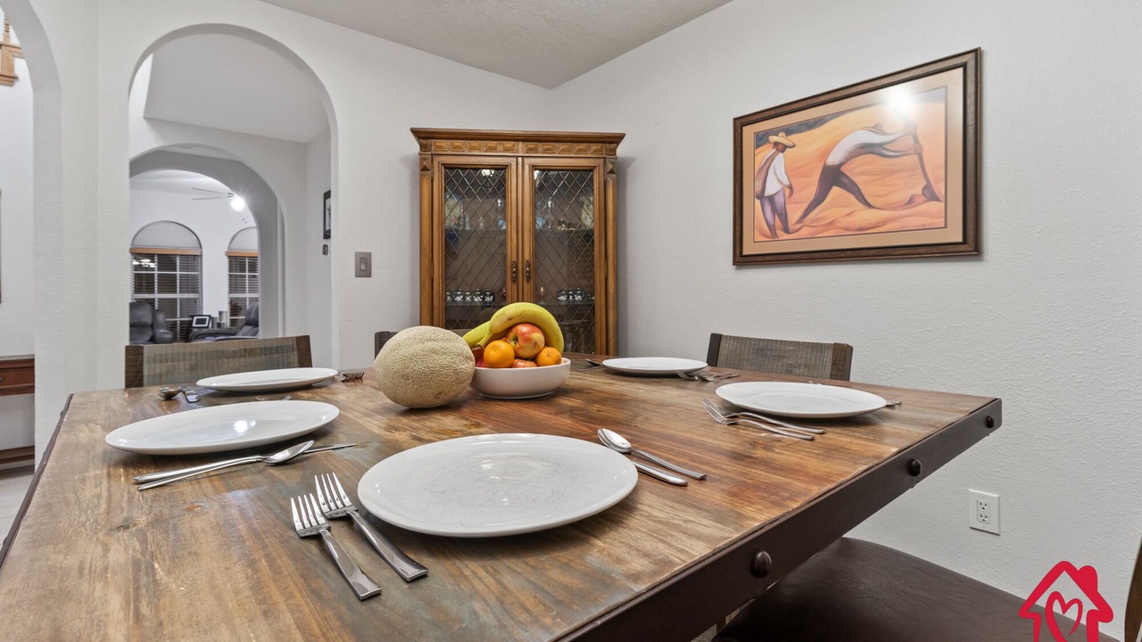 Photo of Livingroom in Westside