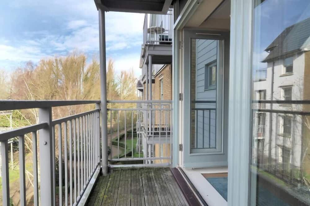 Photo of Patio Balcony in Canterbury
