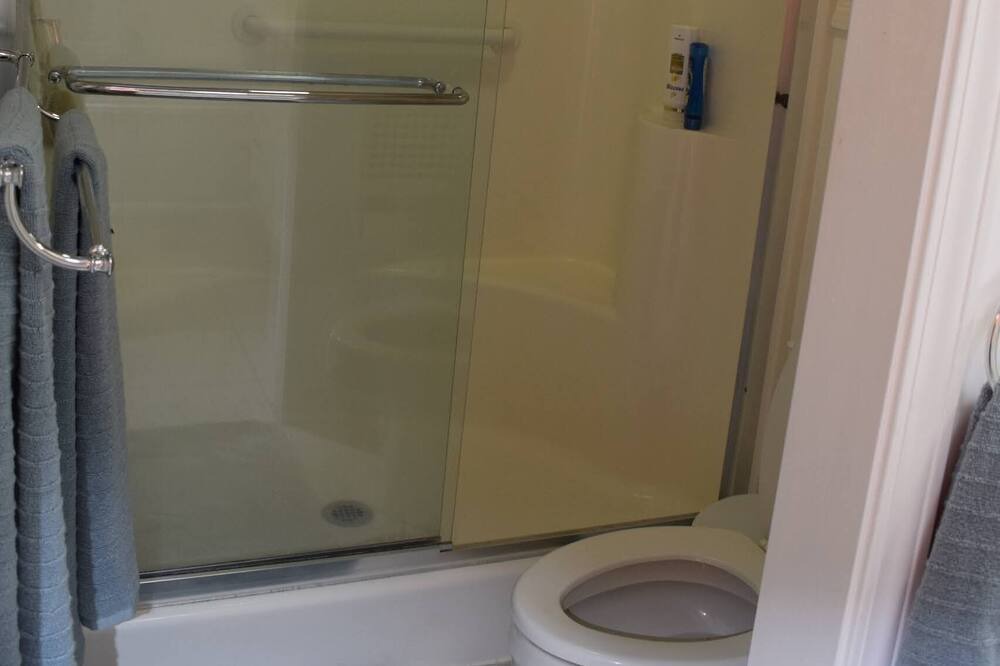 Photo of Bathroom in Bruno