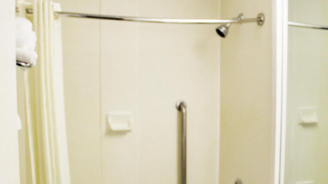 Photo of Others in Lee