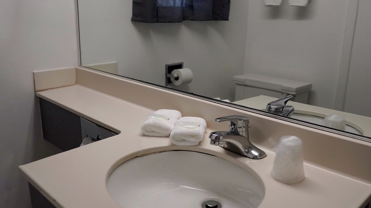 Photo of Bathroom in Lee