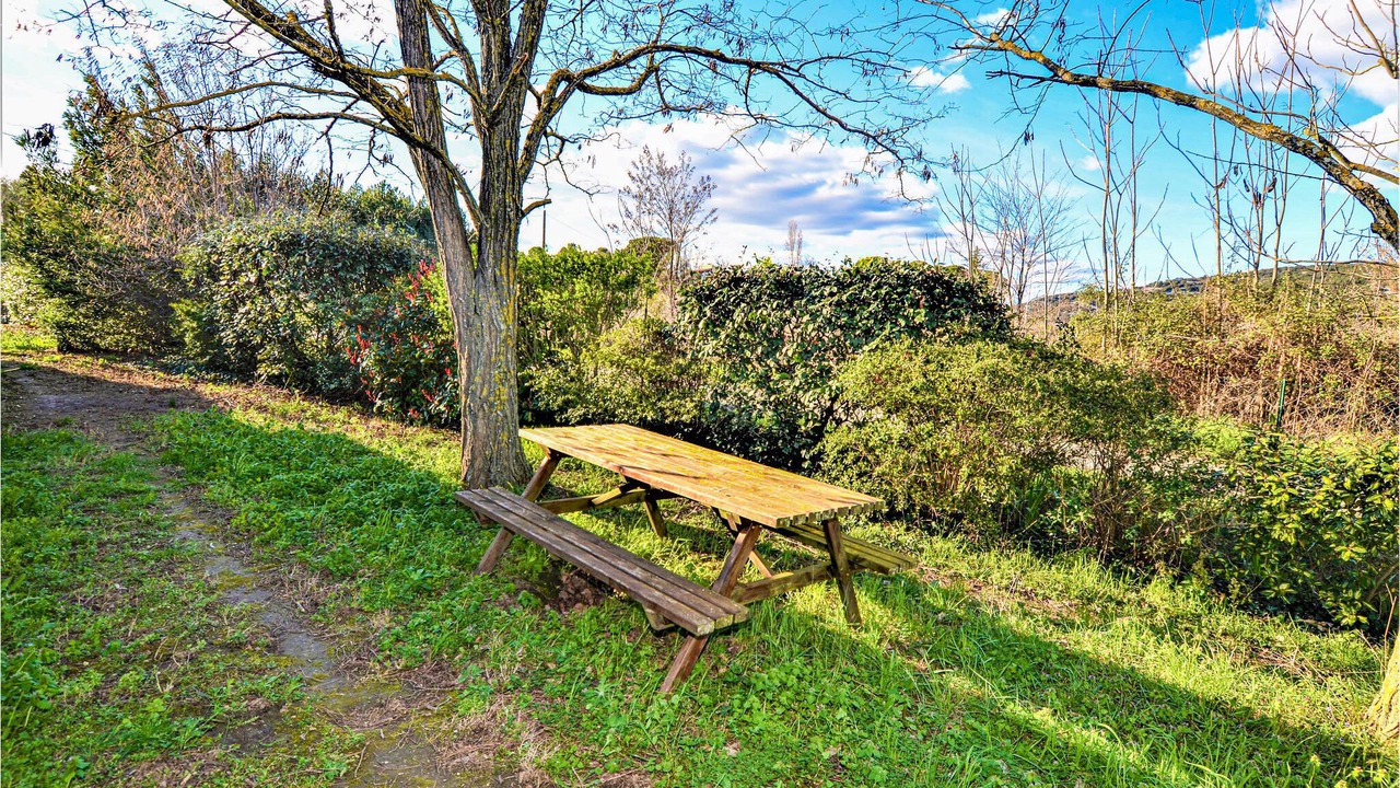 Photo of Outdoor in Saint-Andre-de-Roquepertuis