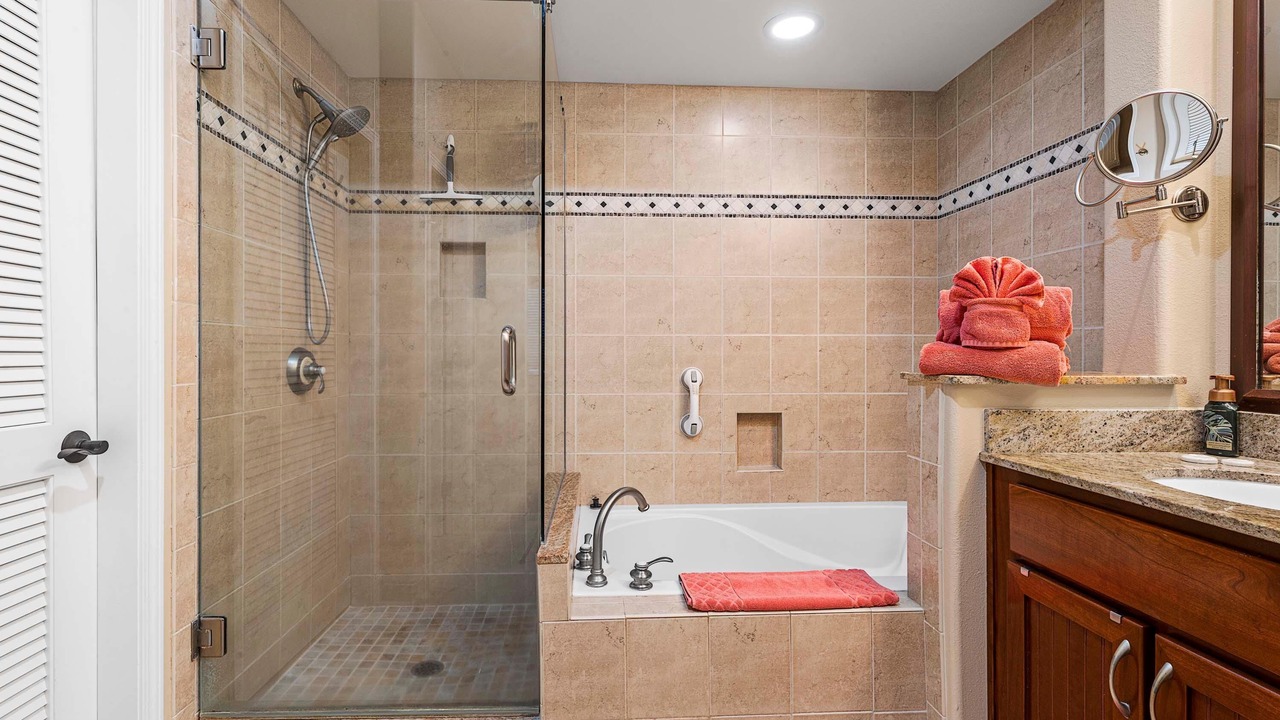 Photo of Bathroom in Waikoloa