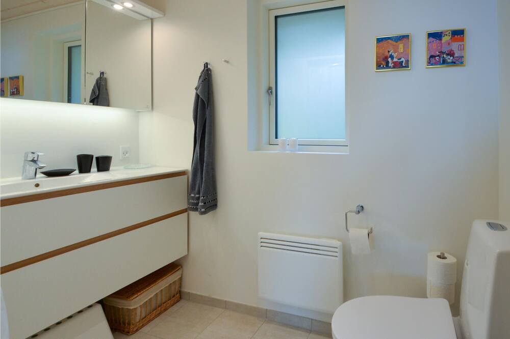 Photo of Bathroom in Ronbjerg