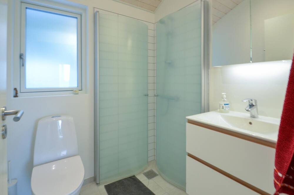 Photo of Bathroom in Ronbjerg