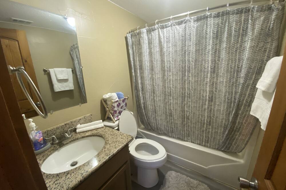 Photo of Bathroom in Cleveland