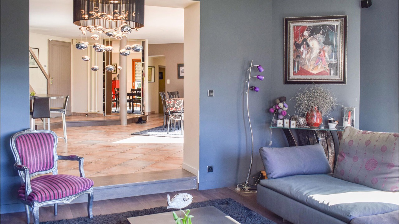 Photo of Others in Hillion