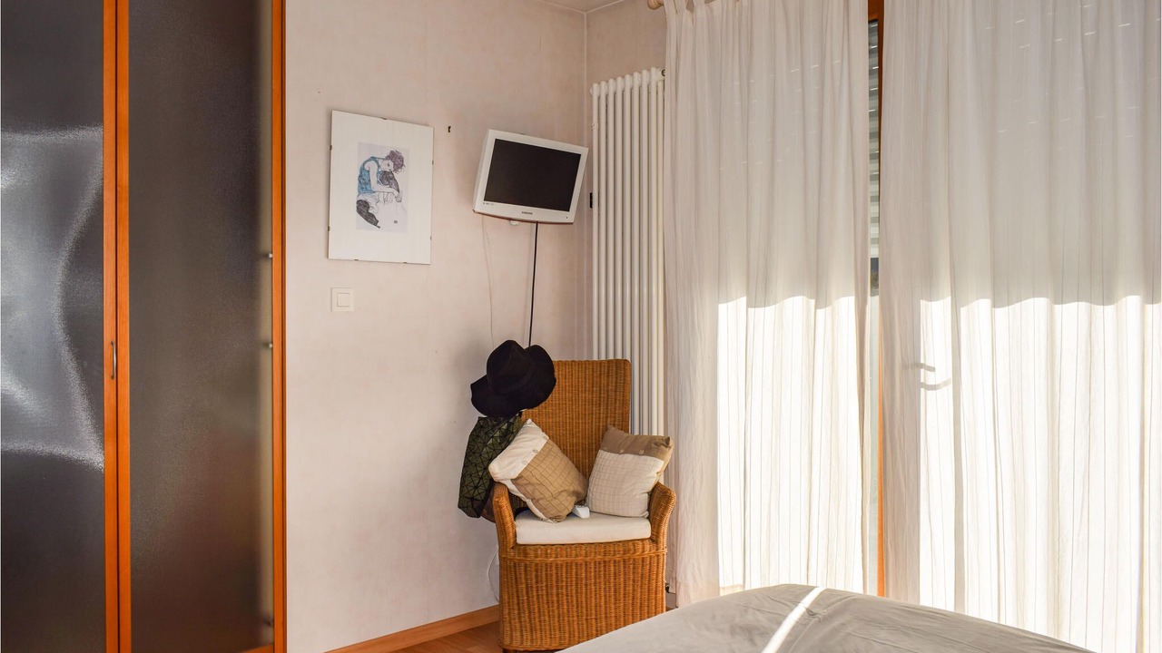 Photo of Others in Hillion