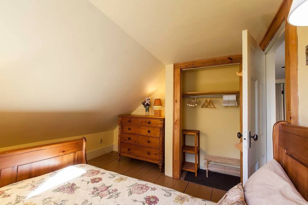 Photo of Bedroom in Lower Rose Bay