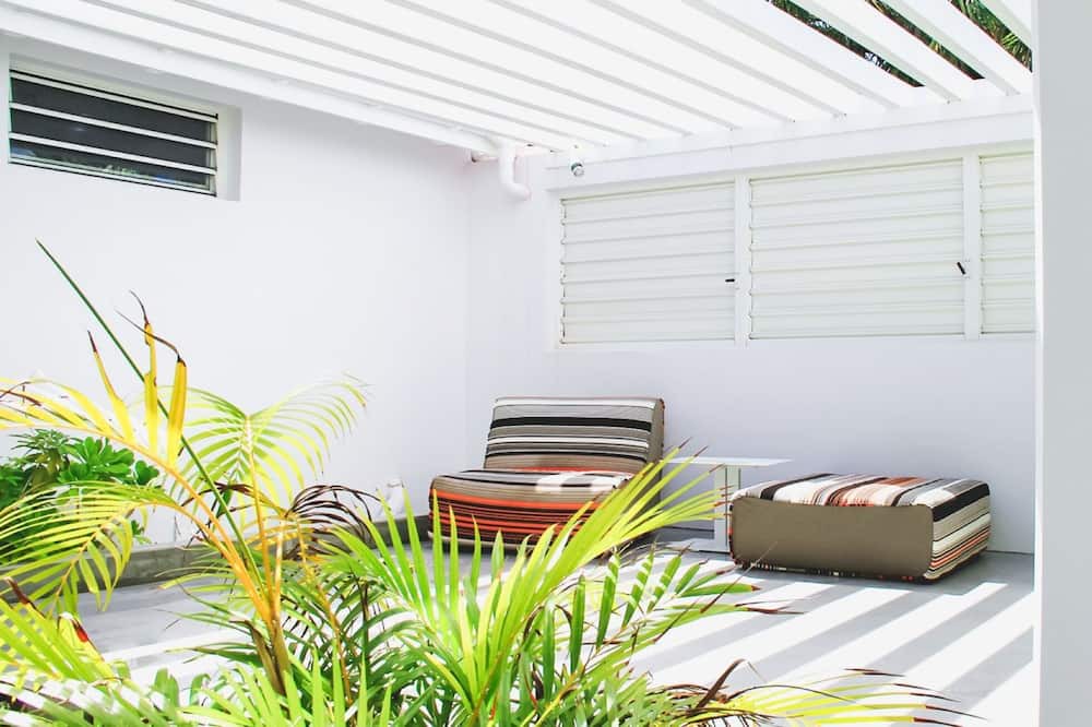 Photo of Patio Balcony in Bellwood
