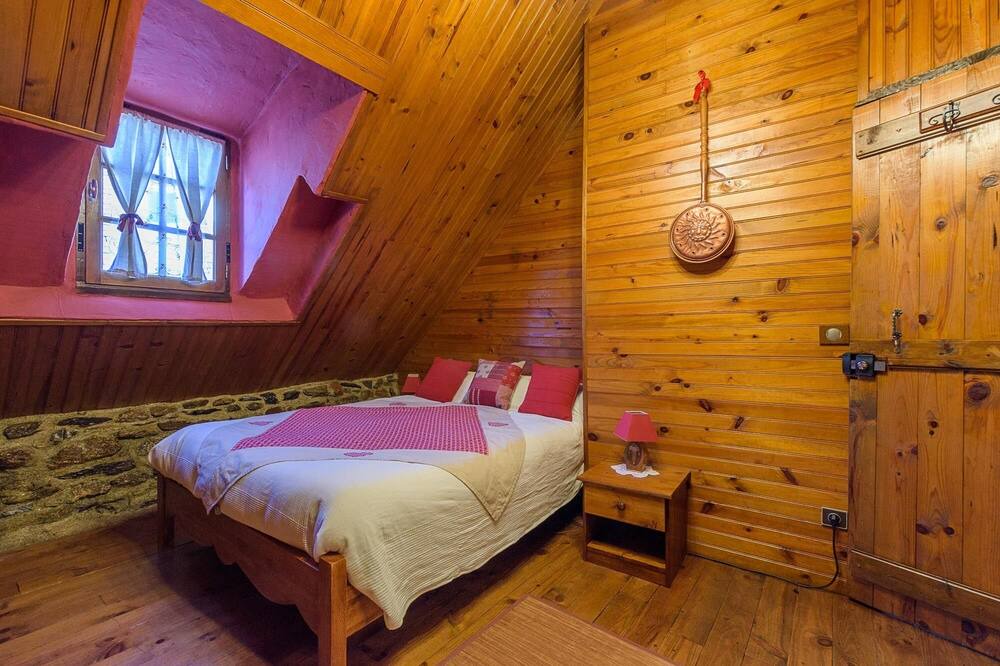 Photo of Bedroom in Saint-Lary-Soulan
