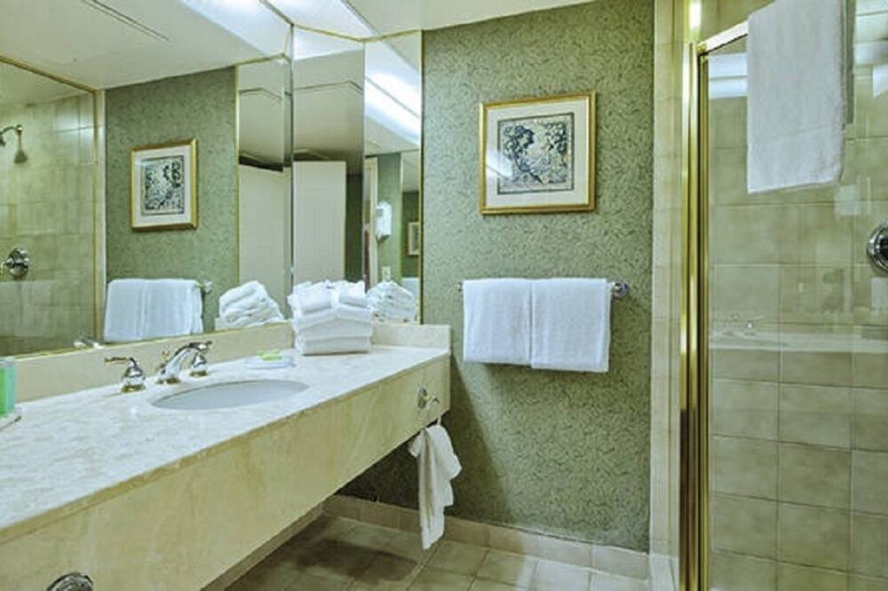 Photo of Bathroom in Oro-Medonte