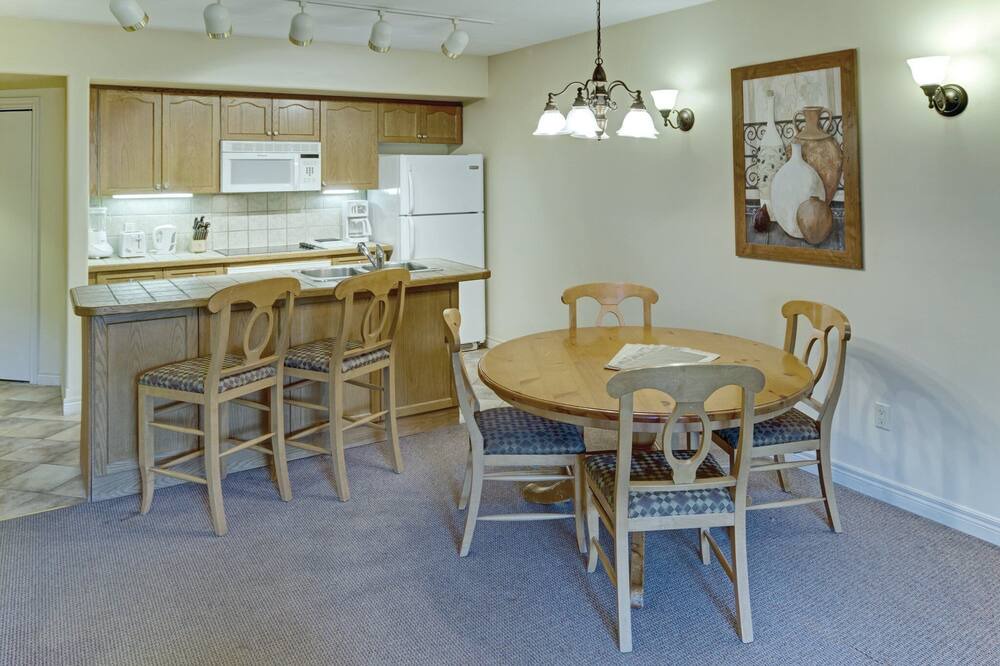 Photo of Kitchen in Oro-Medonte