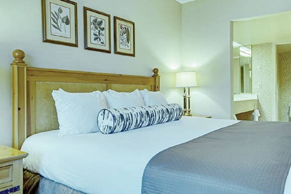 Photo of Bedroom in Oro-Medonte