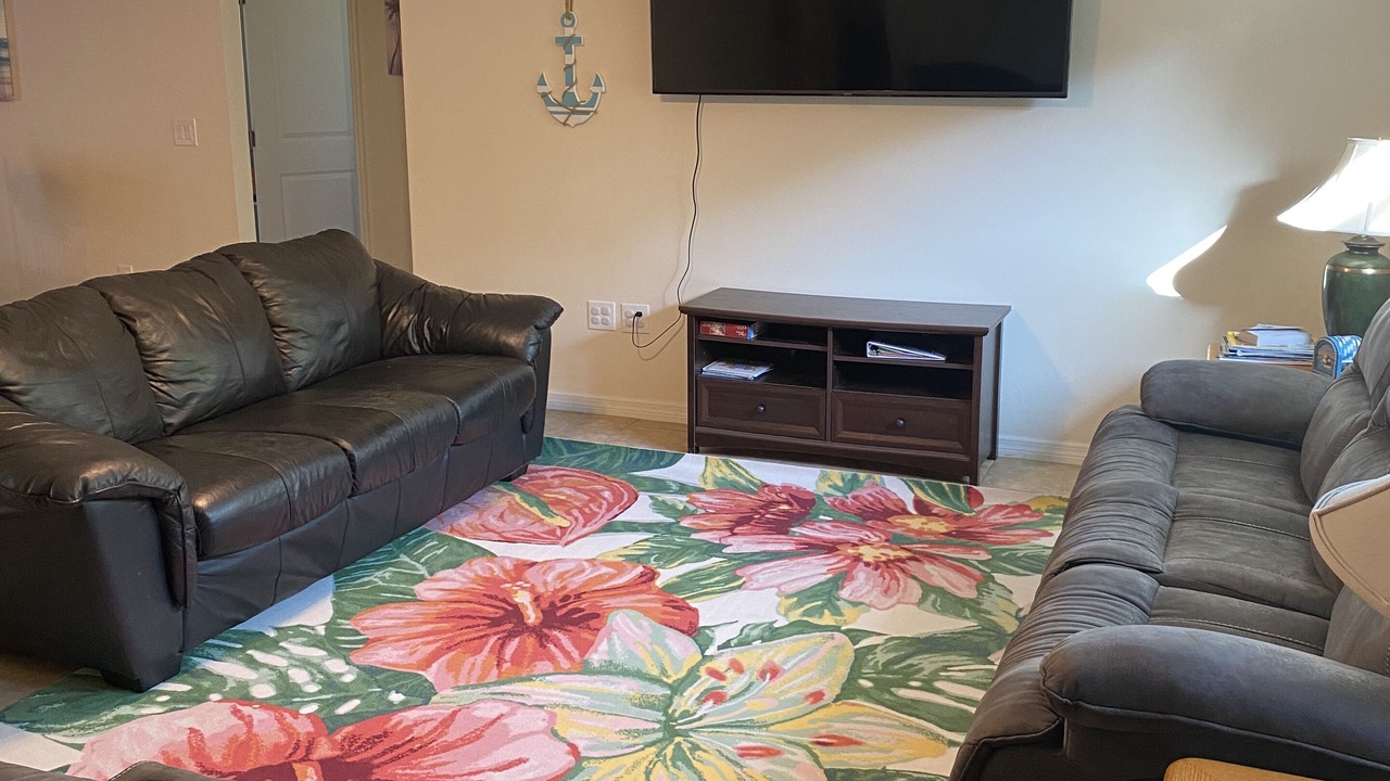 Photo of Livingroom in Gulf Cove