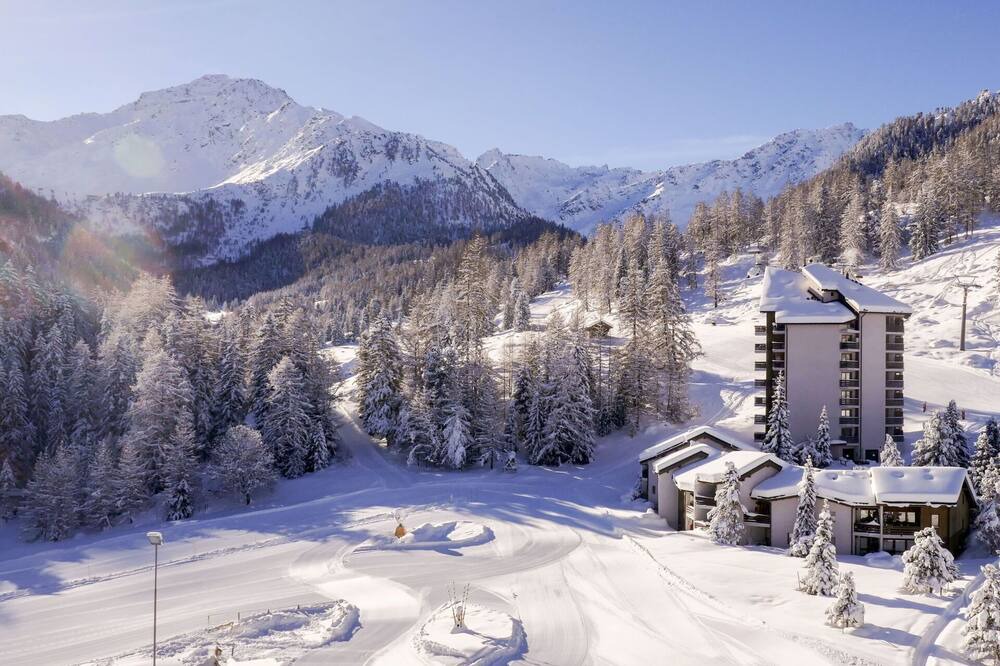Photo of Outdoor in Noveli